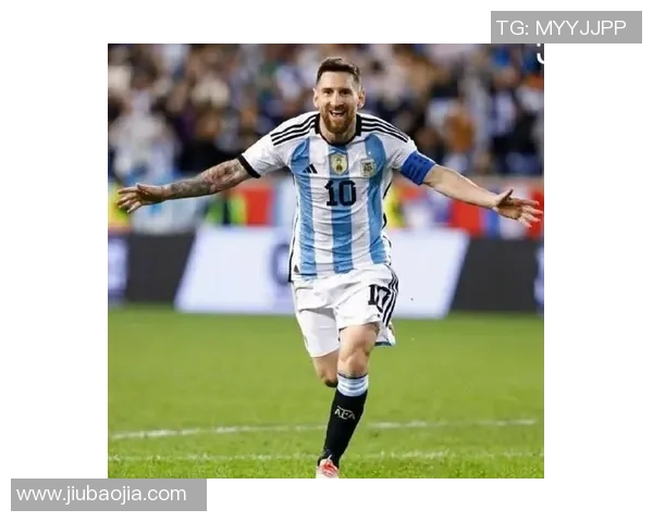 只穿一双球鞋的足球巨星 探寻他们背后的故事与坚持