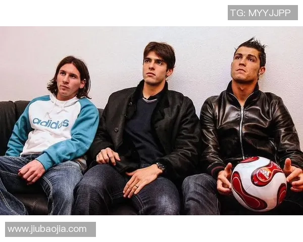 足球巨星逐梦之路:从梅西到C罗再到新一代天才的成长历程