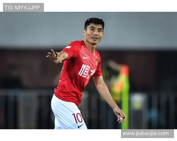 郑智:从中场大师到中国足球象征的传奇之路